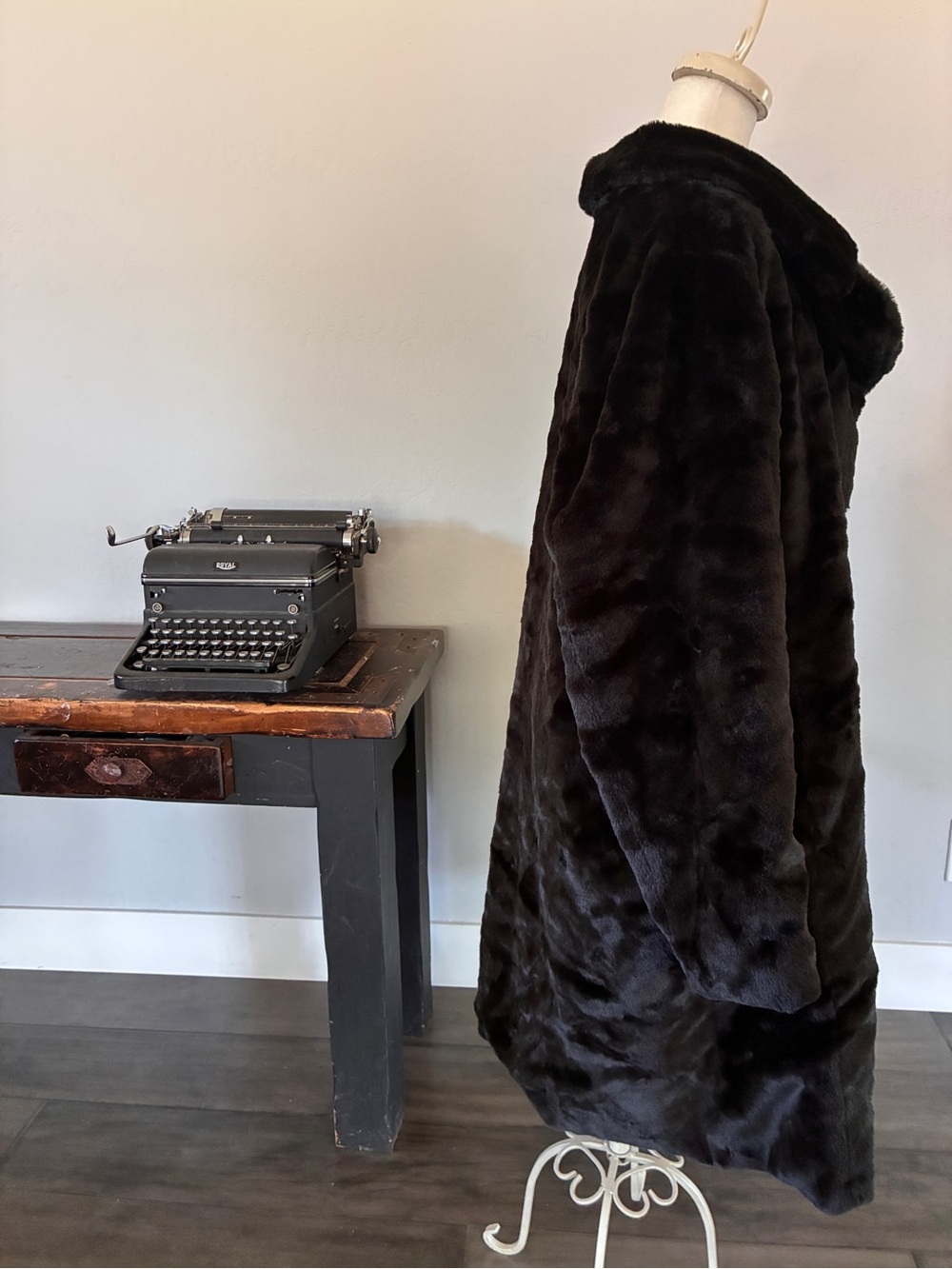 Avec Les Filles With the Girls Black Faux Fur Long Coat - Size 2X - Picture 8 of 16
